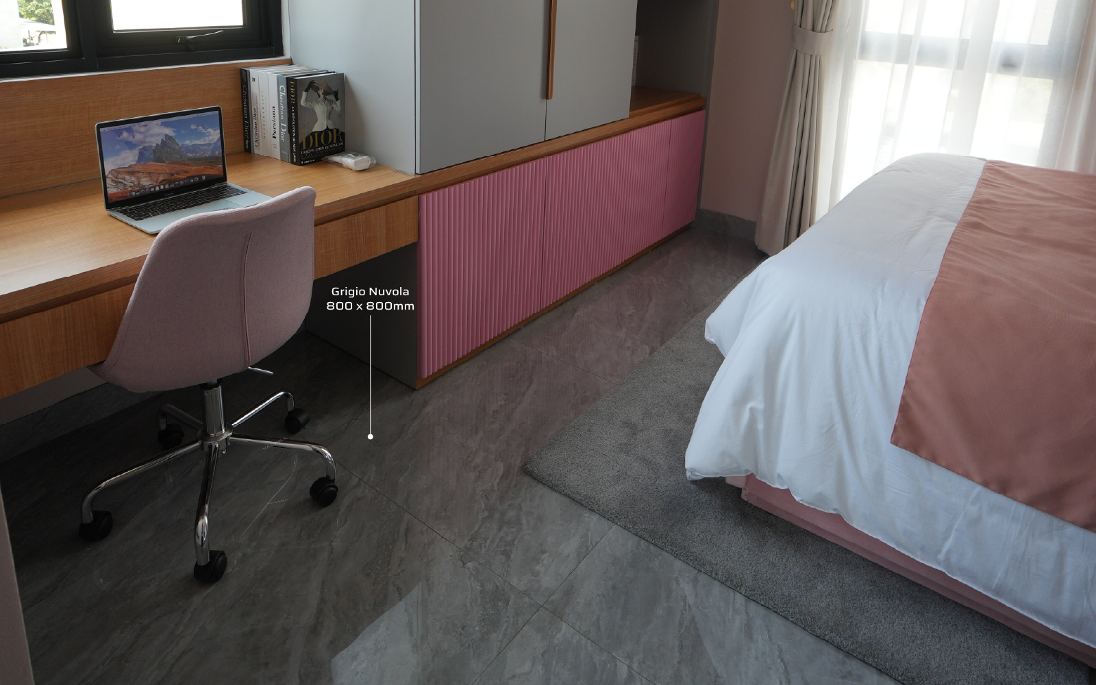 Granite Tile Grigio Nuvola 80x80 BDA pada kamar tidur Metland Cakung