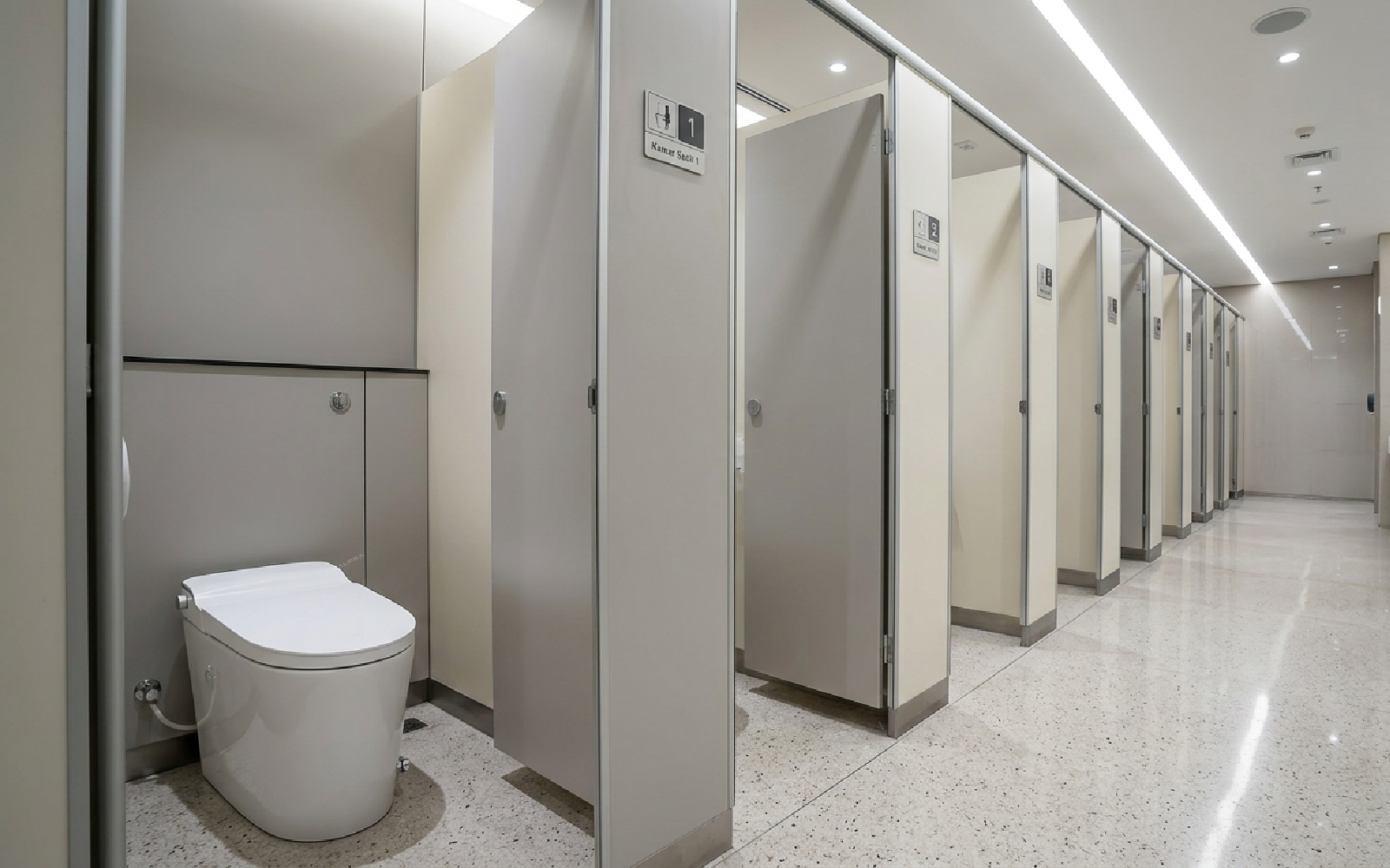 Smart Washer Closet Duduk